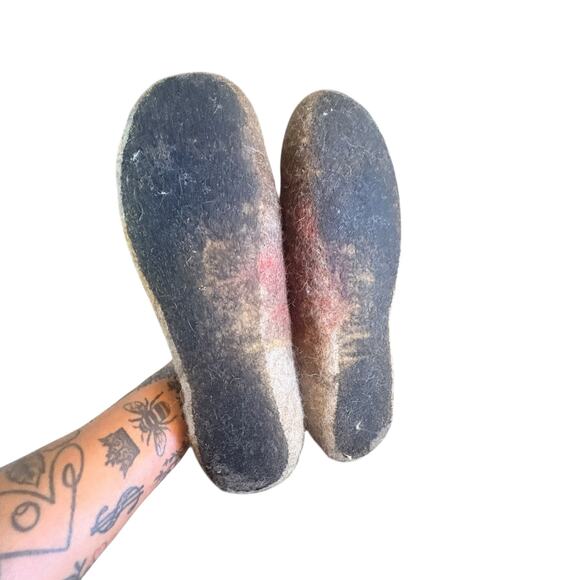 Jurga Felt Life Brown Beige Wool Felt & Organic Upper Latex Bottom Cat Slippers - Picture 10 of 16